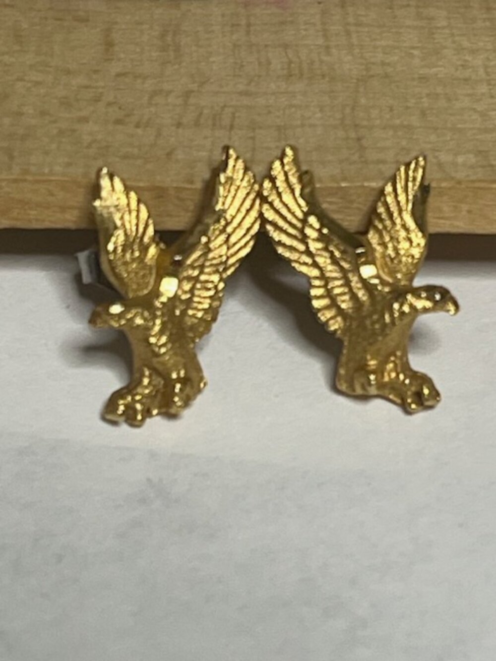 VTG Pair Soaring Gold Tone Metal Eagle Stud Earrings Textured Wings Talons .75"H